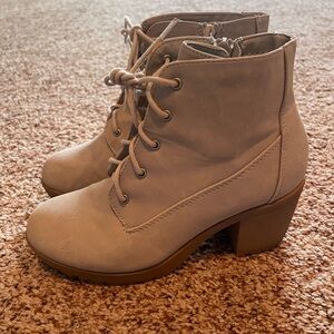Stylish Tan Ankle Boots for Women